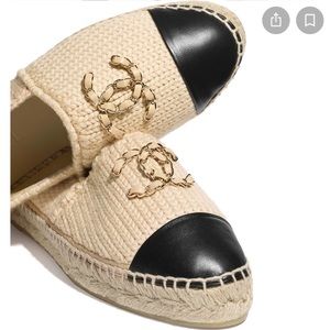 Chanel knit wool espadrilles size 38 tan and black